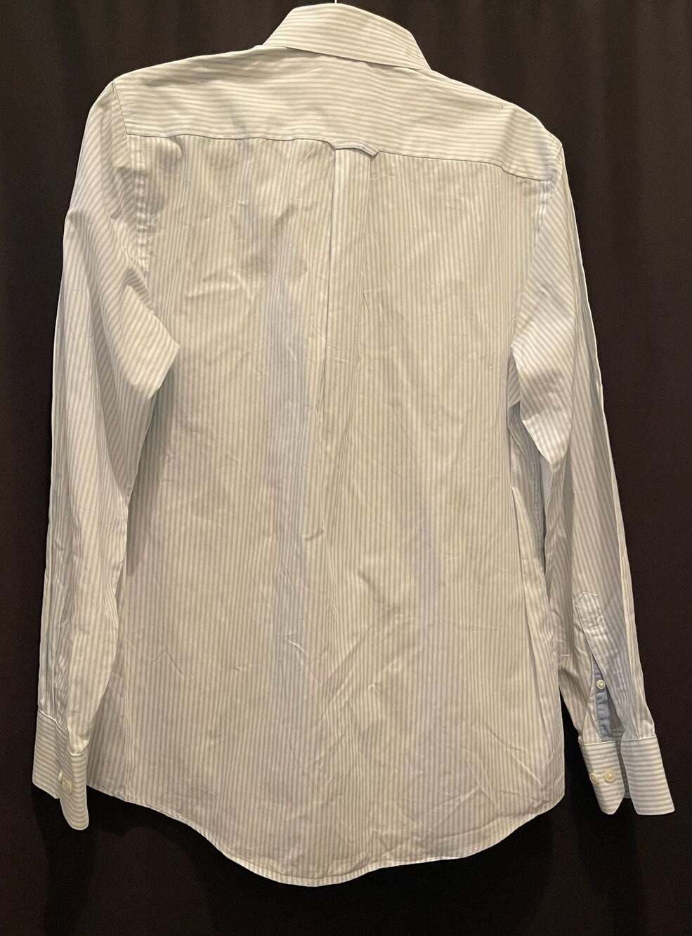 Small - IZOD Men's Slim Fit Button Down Shirt Size S/P Blue White Striped - Picture 3 of 6